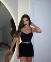 אלינה המהממת עם גזרה נהדרת